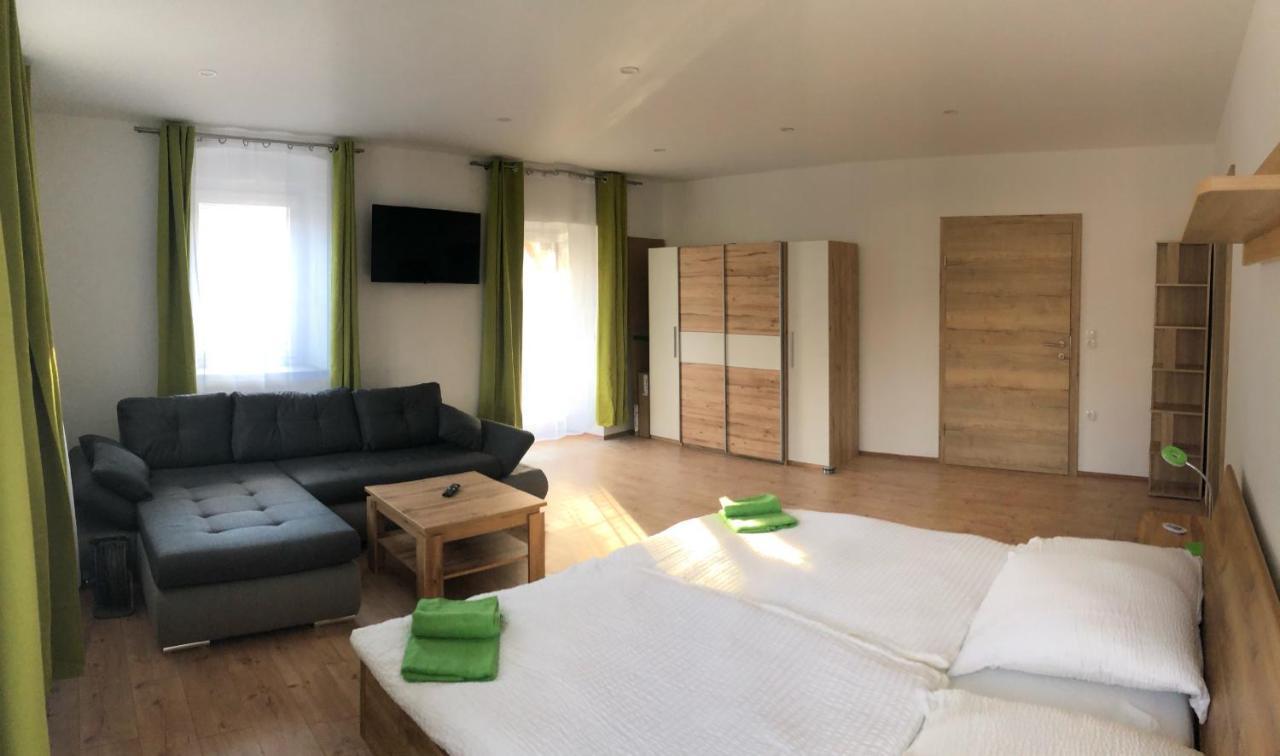 Apartment „gmuender Hof“ *